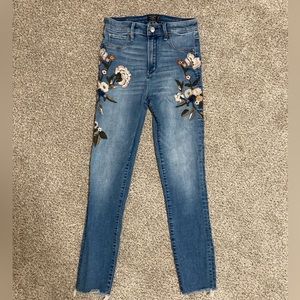 Abercrombie & Fitch Simone High Rise Ankle Jean